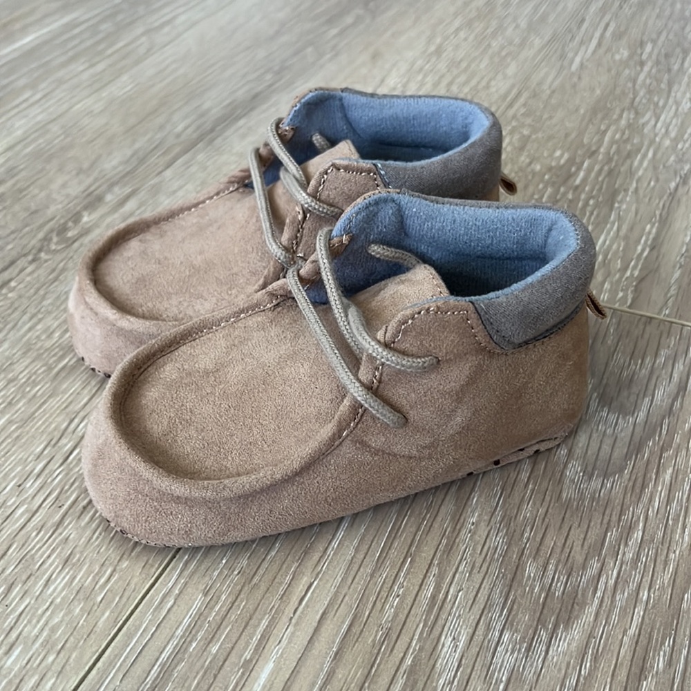 NEW Old Navy Dressy Tan Shoes with Soft Soles (18-24 mos)